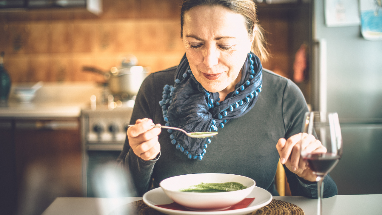 The Wellness Benefits of Bone Broth for Gut Health: Healing, Beauty, and Aging with Grace