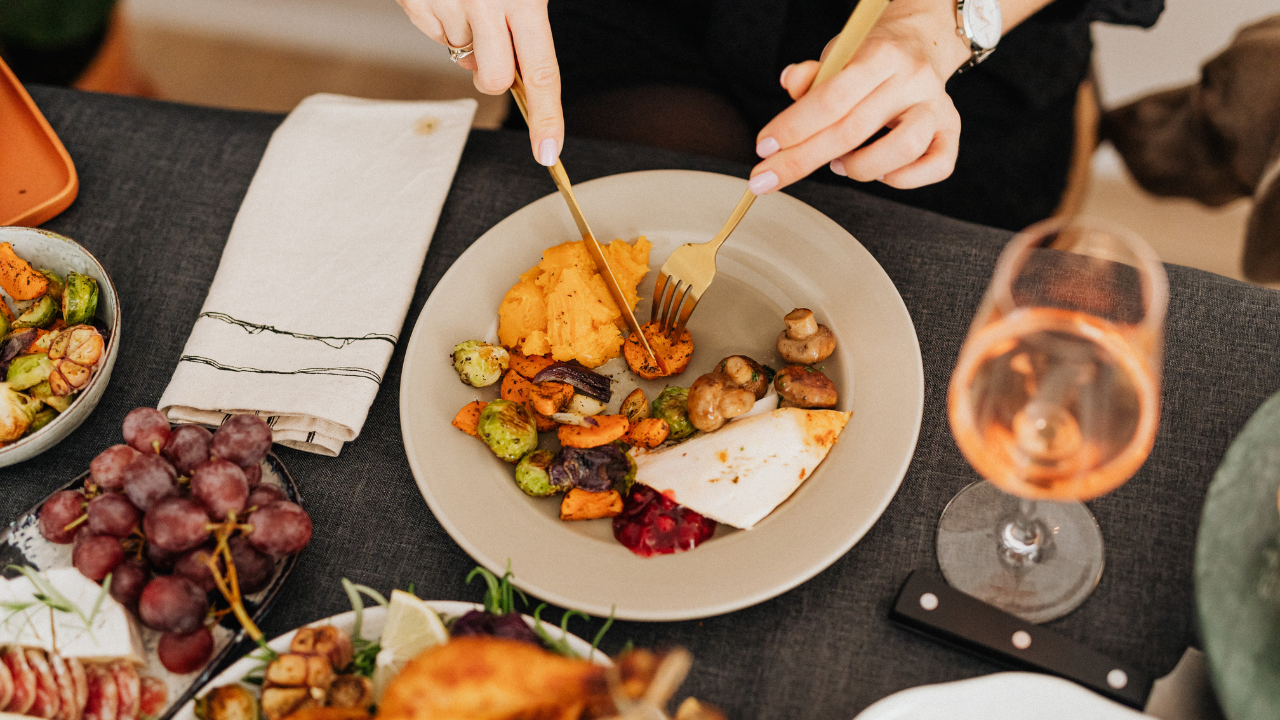 Seasonal Eating Recipes: How Fall & Winter Ingredients Make Everyday Meals Feel Luxurious